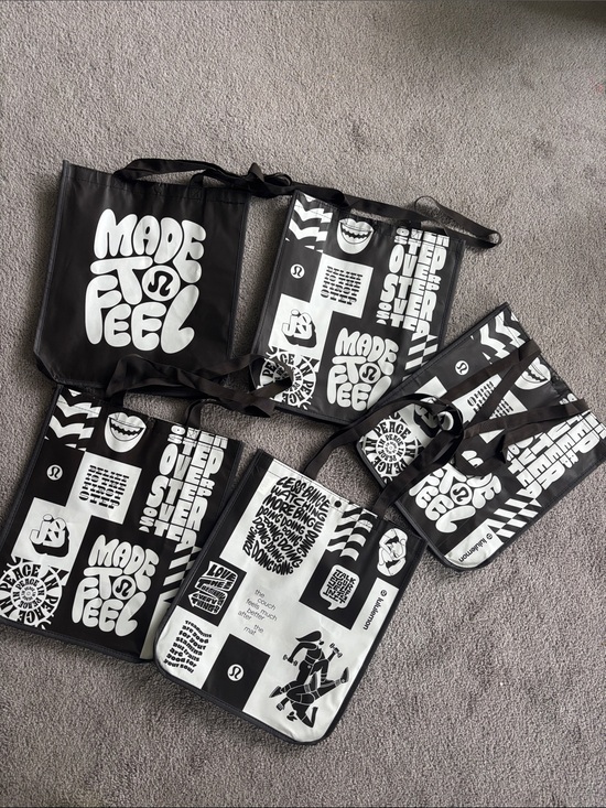 lululemon athletica Handbags - Lululemon Black & White 'Made to Feel' Graphic big Tote Bags